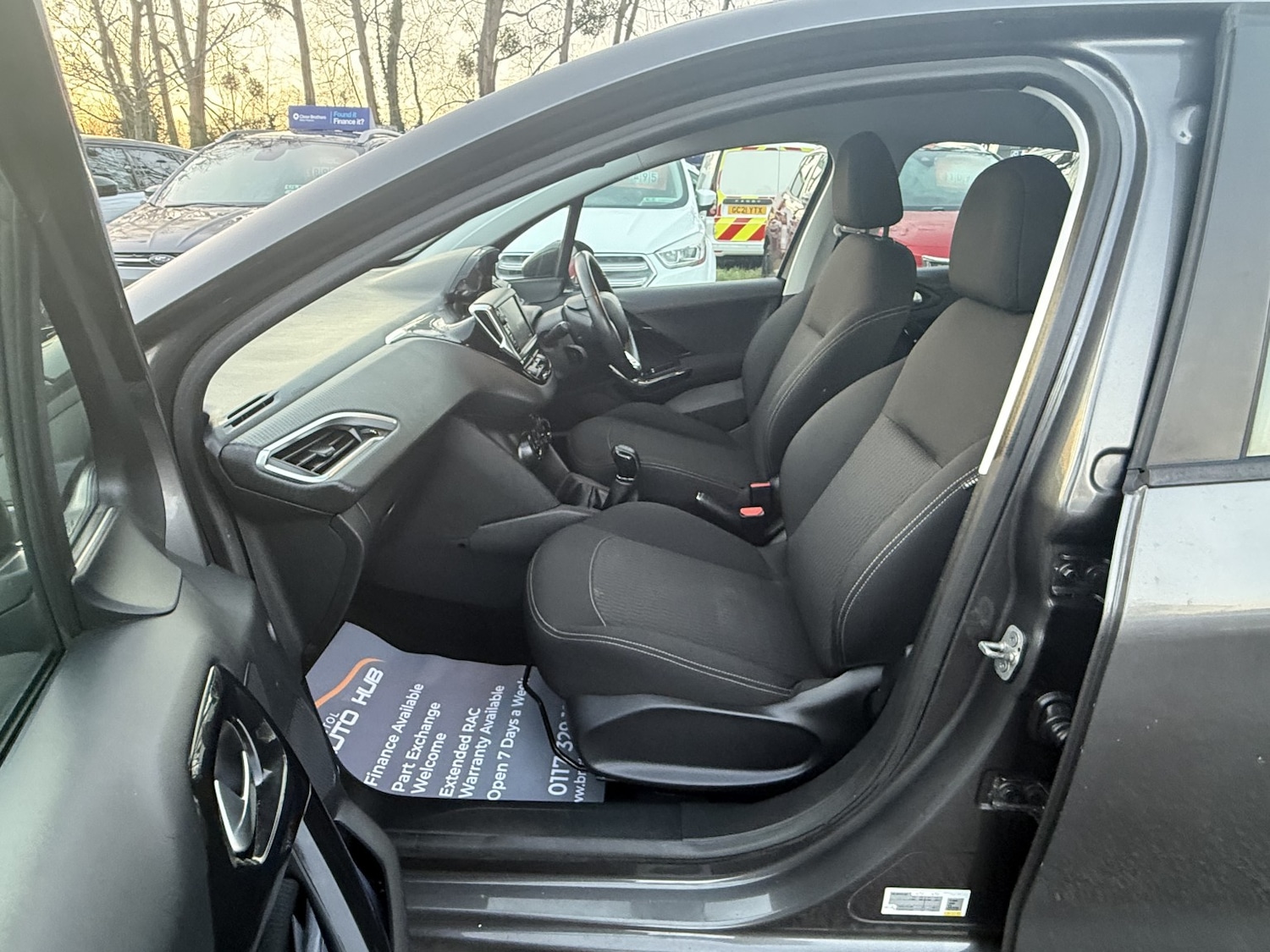 Used Peugeot 208 2018 for sale - 76884854: Photo 35