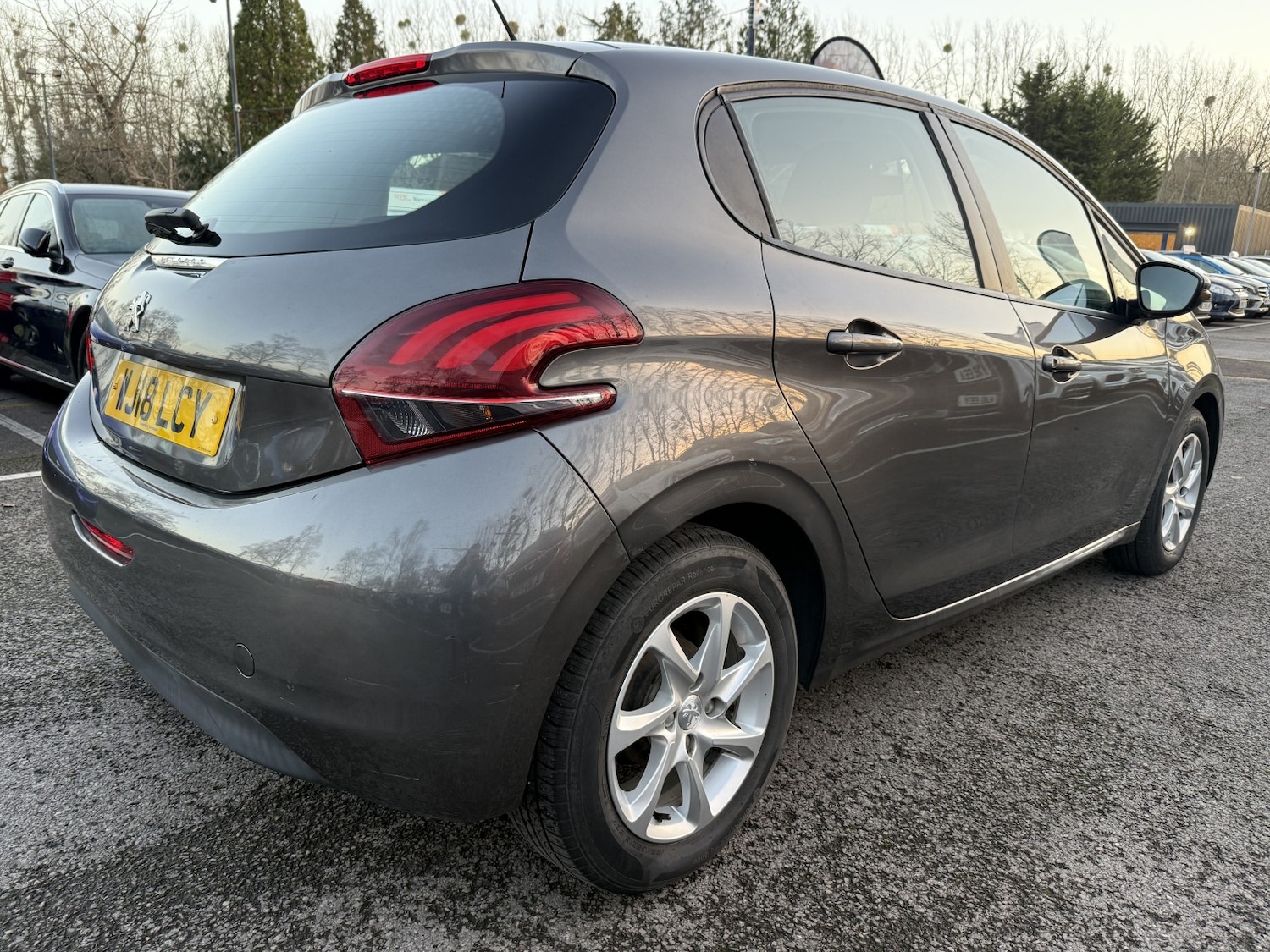 Used Peugeot 208 2018 for sale - 76884854: Photo 5