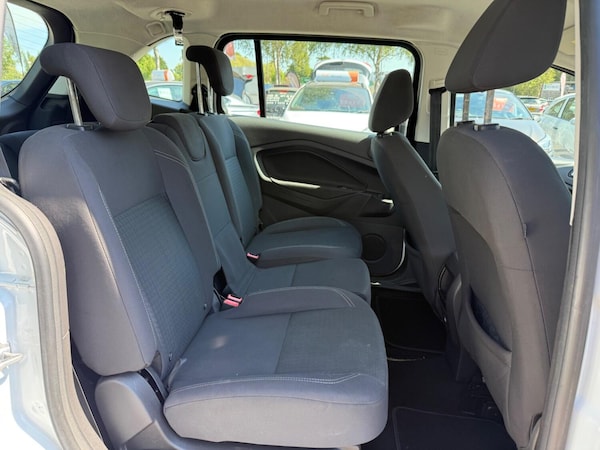 Used Ford Grand C-Max 2016 for sale - 75686039: Photo 13