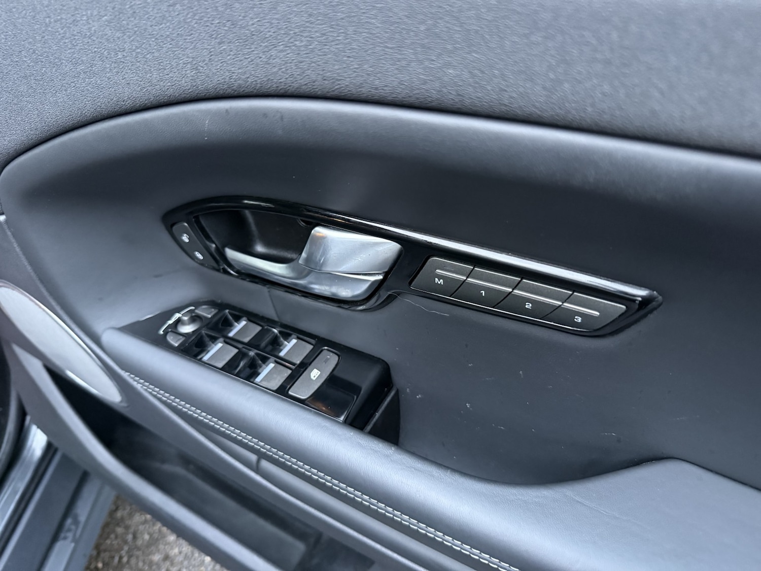 Used Land Rover Range Rover Evoque 2018 for sale - 76547783: Photo 43