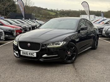 Used Jaguar XE 2016 for sale - 78045496: Photo