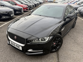 Used Jaguar XE 2016 for sale - 78045496: Photo