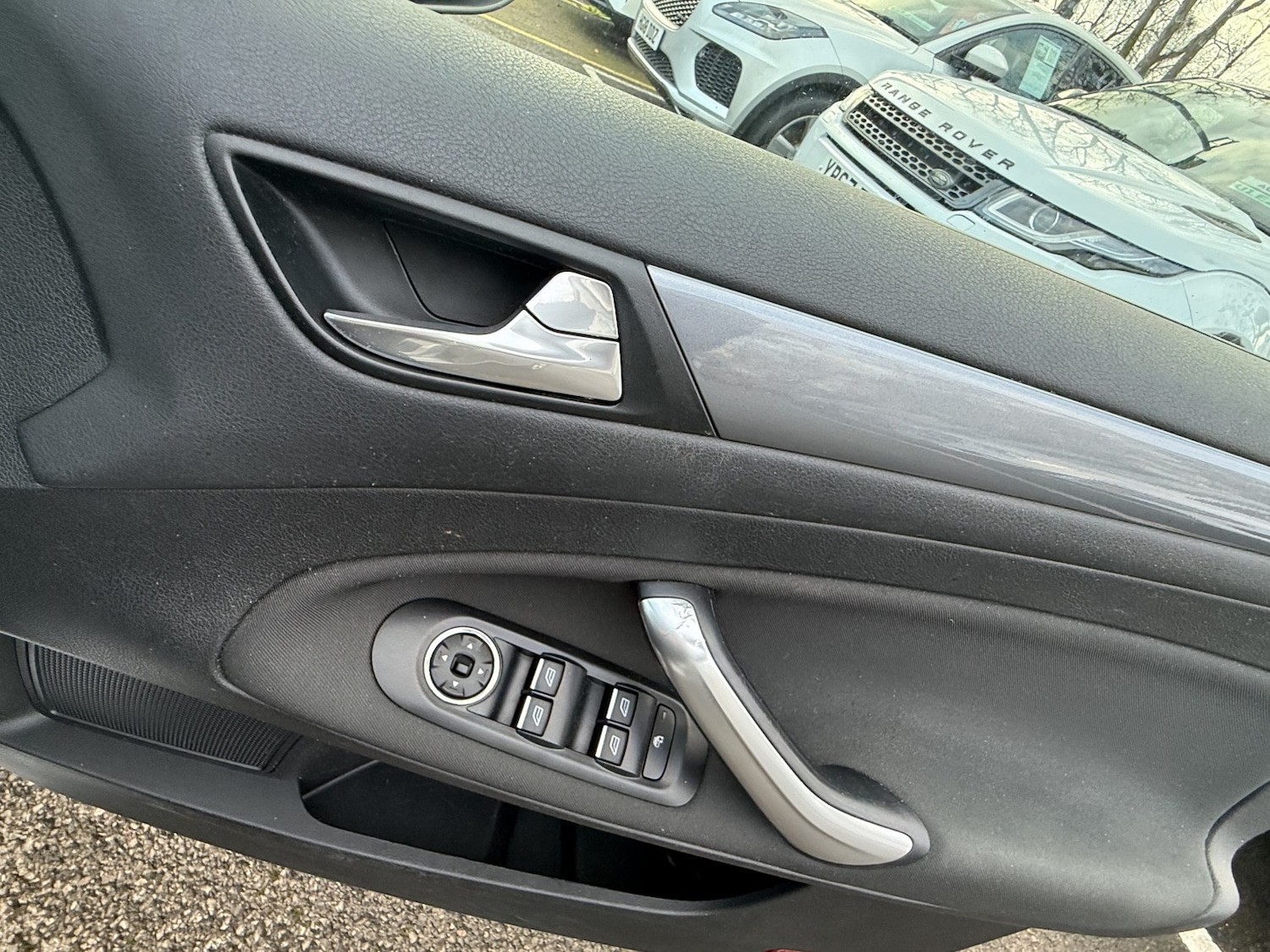 Used Ford Mondeo 2011 for sale - 76741348: Photo 45