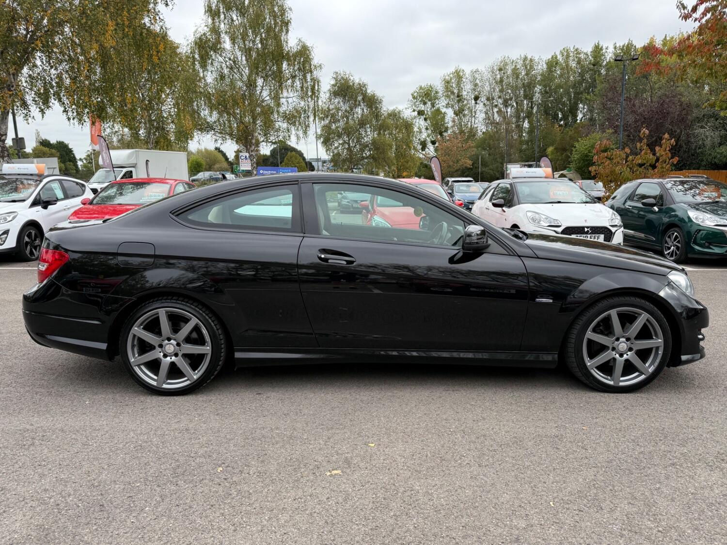 Used Mercedes-Benz C Class 2012 for sale - 76334753: Photo 6