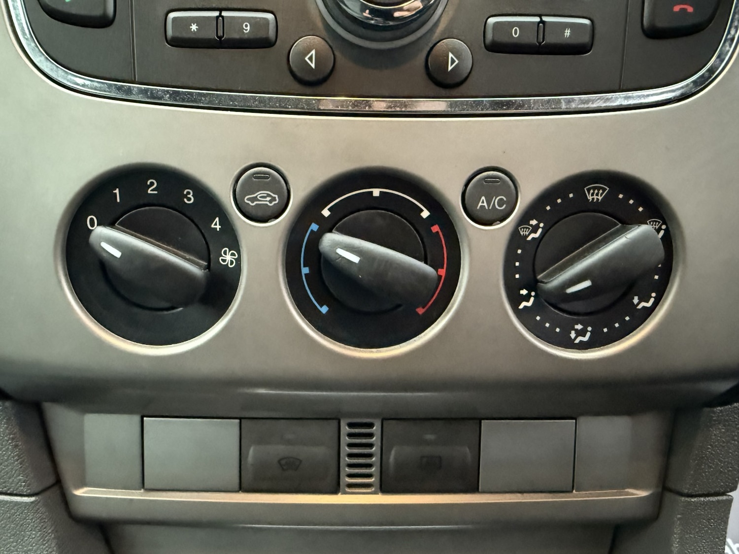 Used Ford Focus 2011 for sale - 76521079: Photo 30