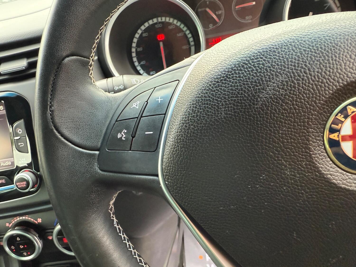 Used Alfa Romeo Giulietta 2015 for sale - 77251300: Photo 32