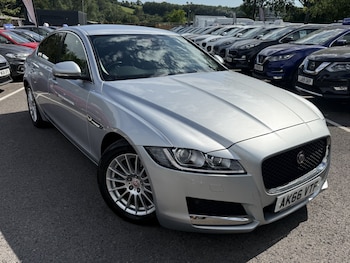 Used Jaguar XF 2017 for sale - 78997715: Photo