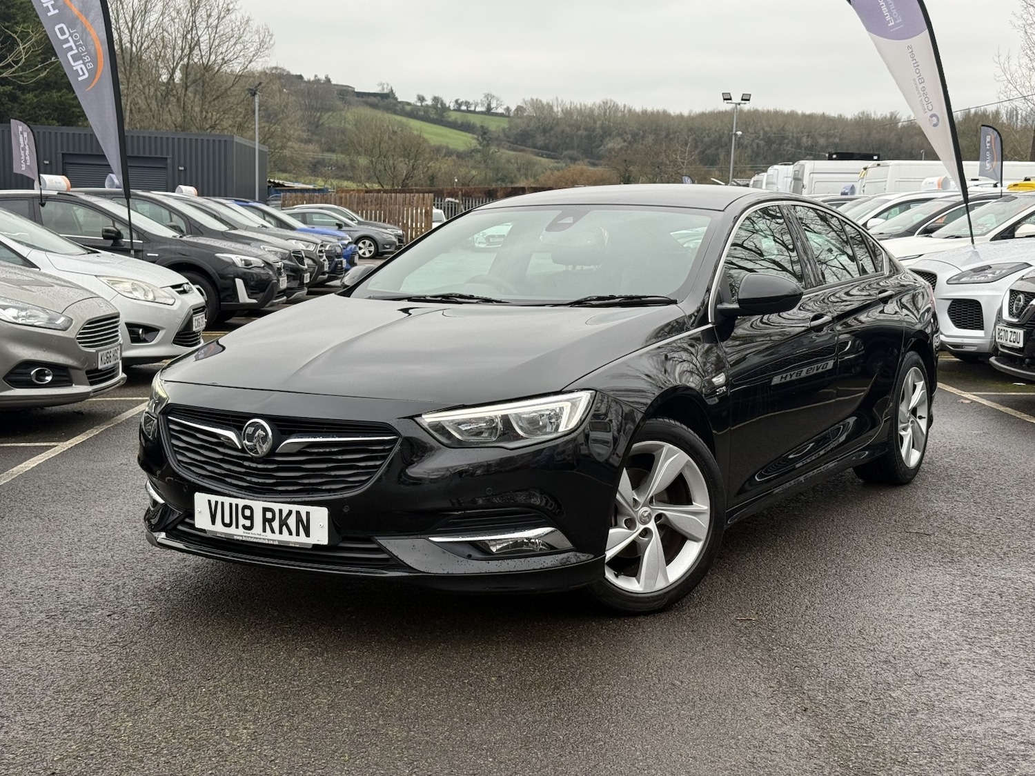 Used Vauxhall Insignia 2019 for sale - 77535866: Photo 2
