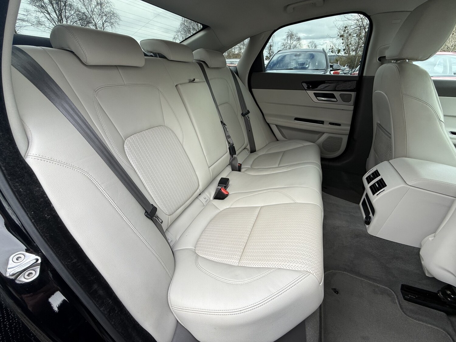 Used Jaguar XF 2016 for sale - 77694268: Photo 14