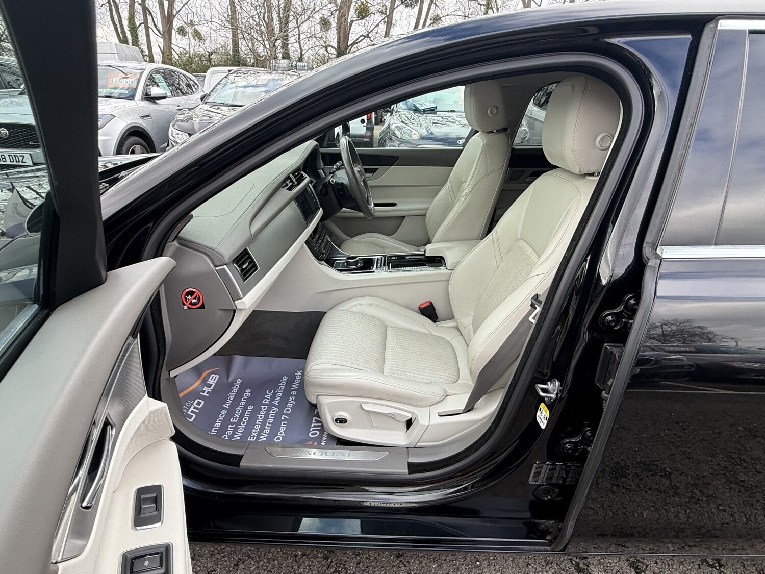 Used Jaguar XF 2016 for sale - 77694268: Photo 43