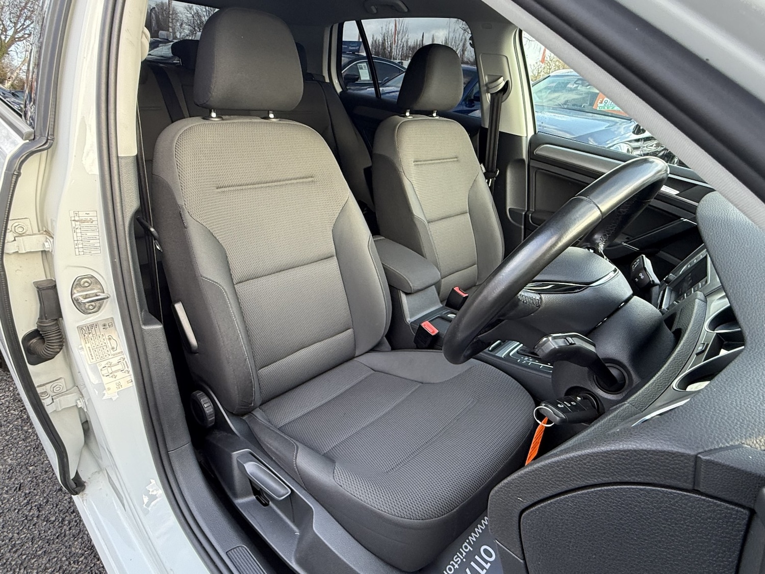 Used Volkswagen Golf 2016 for sale - 76982812: Photo 38