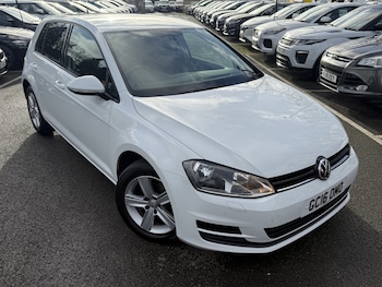 Used Volkswagen Golf 2016 for sale - 76982812: Photo