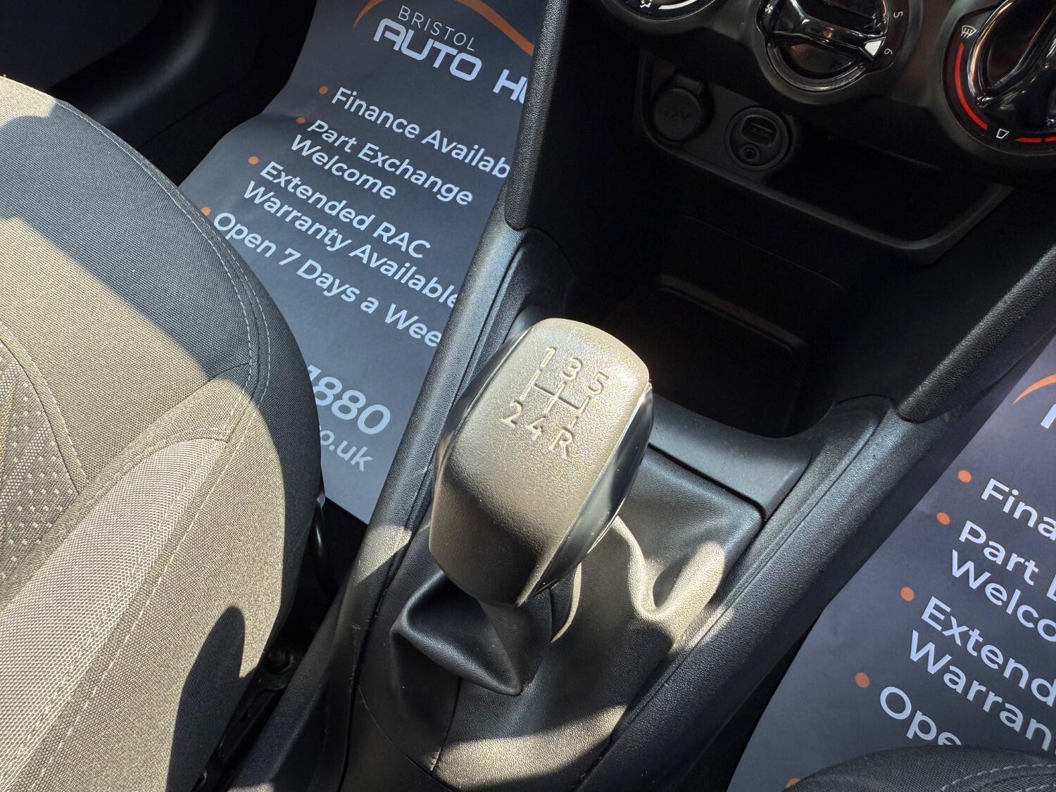 Used Peugeot 208 2012 for sale - 76579940: Photo 28