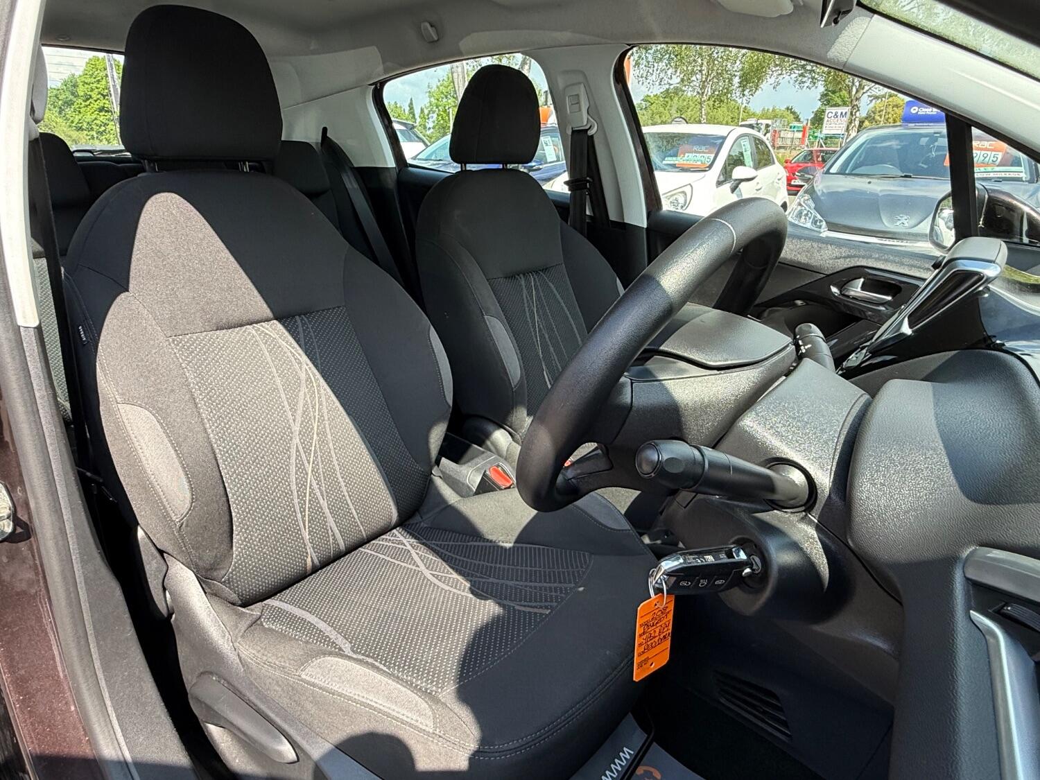 Used Peugeot 208 2012 for sale - 76579940: Photo 38