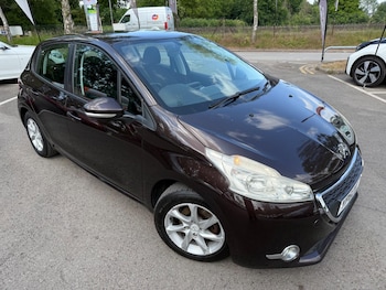 Used Peugeot 208 2012 for sale - 76579940: Photo