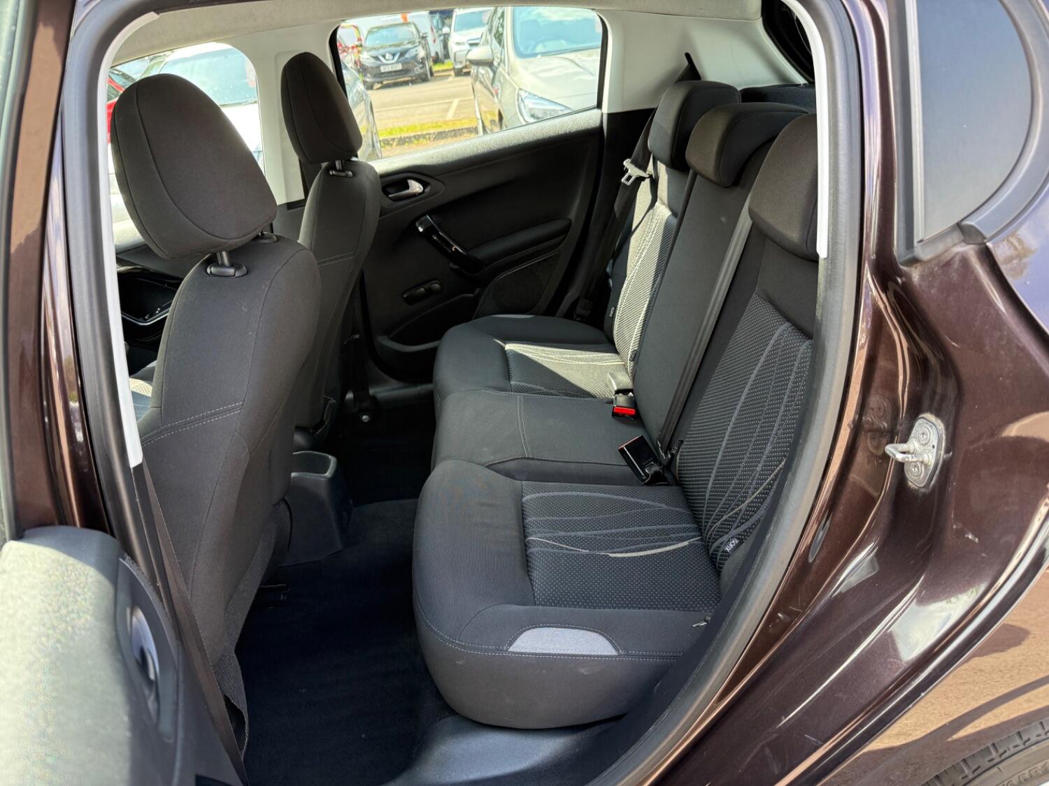 Used Peugeot 208 2012 for sale - 76579940: Photo 40