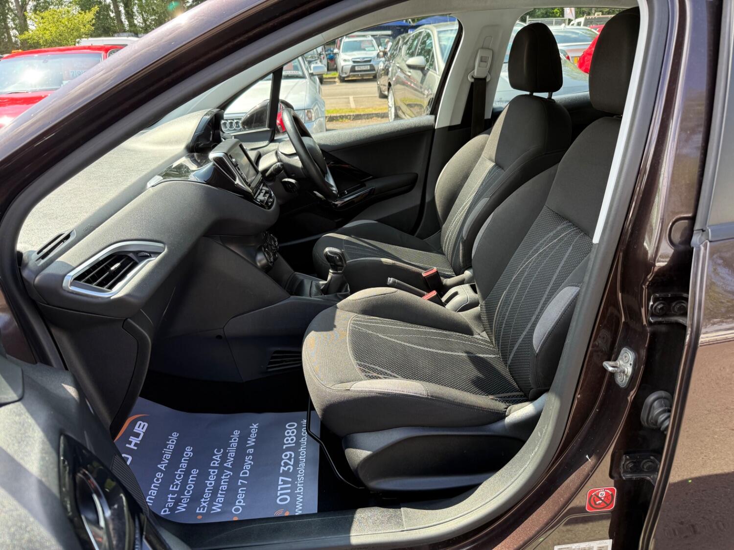 Used Peugeot 208 2012 for sale - 76579940: Photo 42