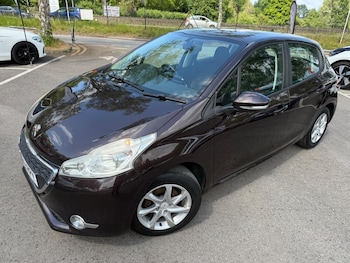 Used Peugeot 208 2012 for sale - 76579940: Photo