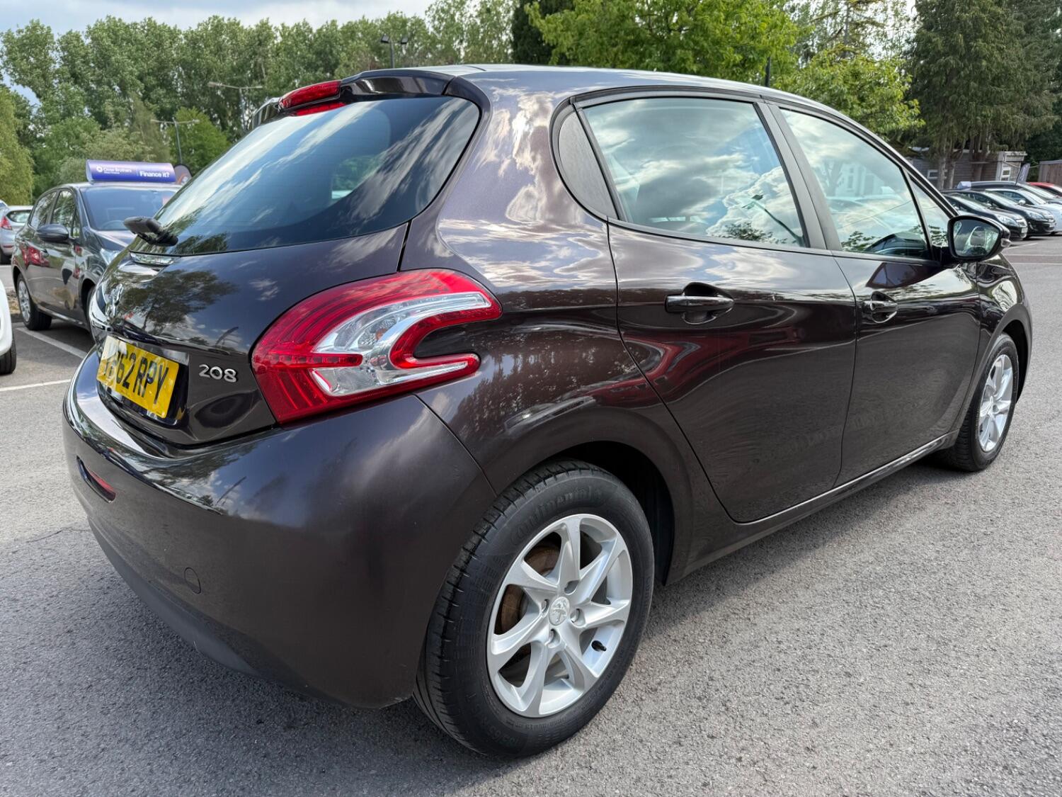 Used Peugeot 208 2012 for sale - 76579940: Photo 9