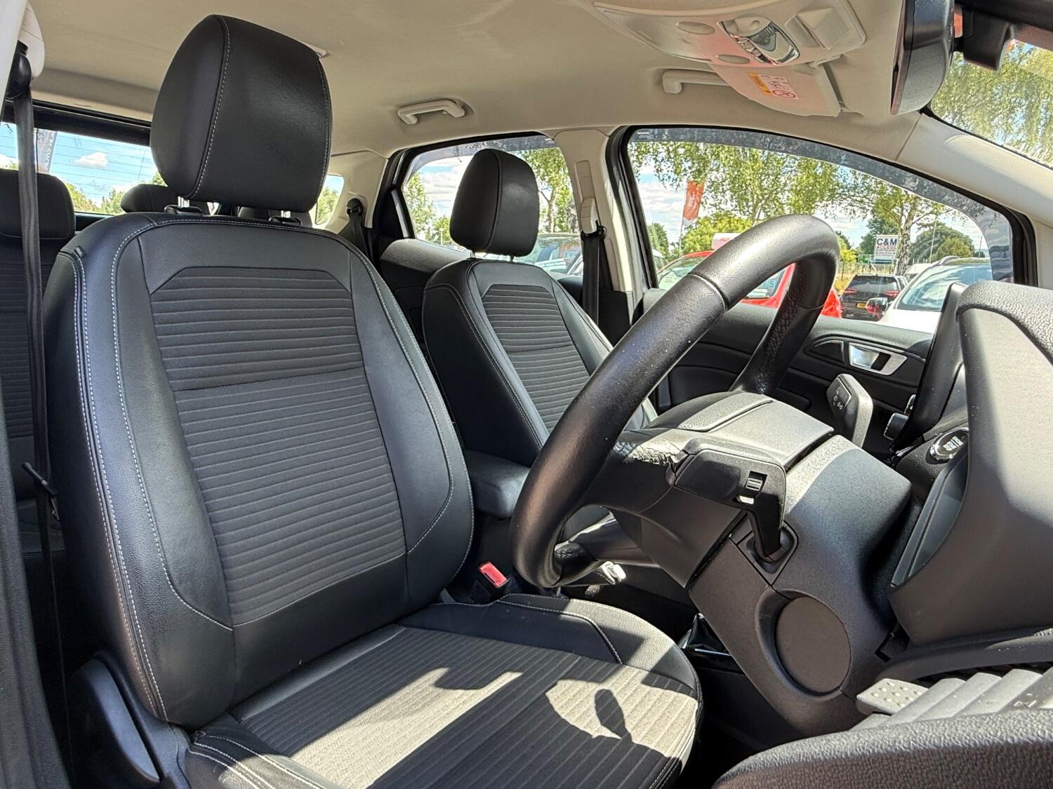 Used Ford Ecosport 2018 for sale - 76793386: Photo 39