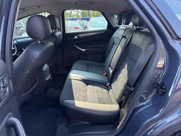 Used Ford Mondeo 2011 for sale - 76070450: Photo 39