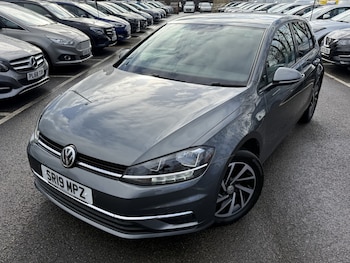 Used Volkswagen Golf 2019 for sale - 77237067: Photo