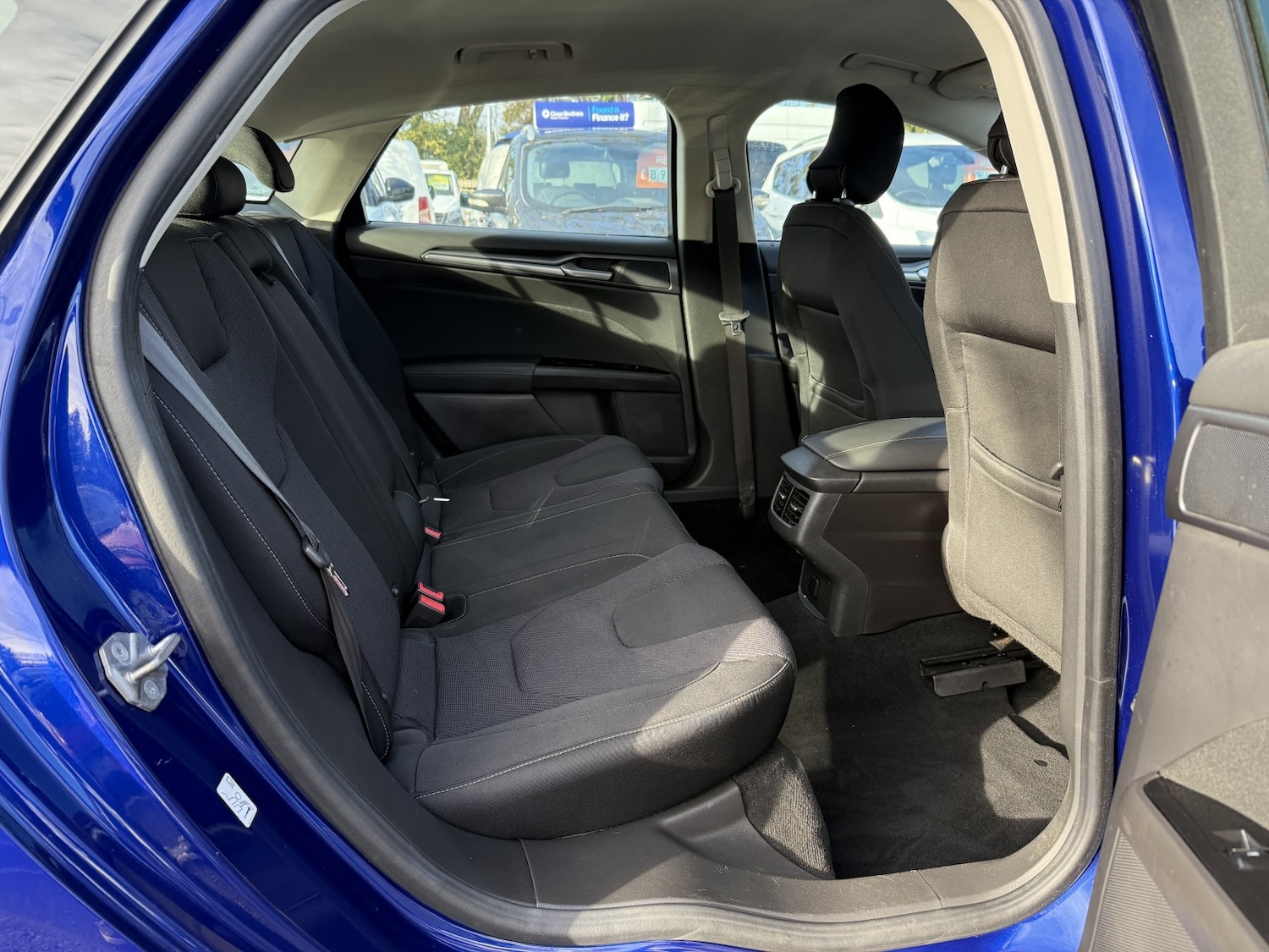 Used Ford Mondeo 2015 for sale - 76631554: Photo 14