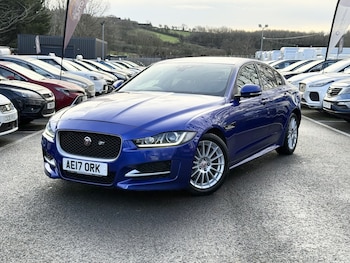 Used Jaguar XE 2017 for sale - 77014870: Photo