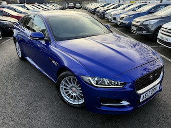 Used Jaguar XE 2017 for sale - 77014870: Photo