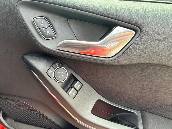 Used Ford Fiesta 2018 for sale - 75325682: Photo 31