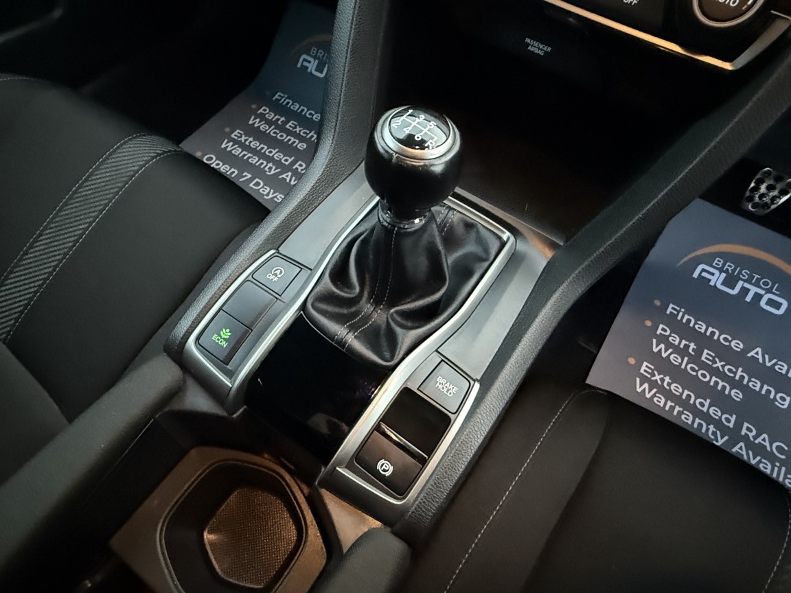 Used Honda Civic 2018 for sale - 76687254: Photo 30