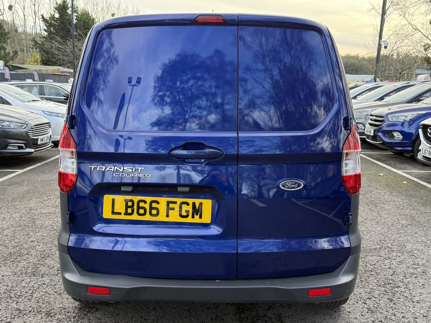 Used Ford Transit Courier 2016 for sale - 76446010: Photo 18