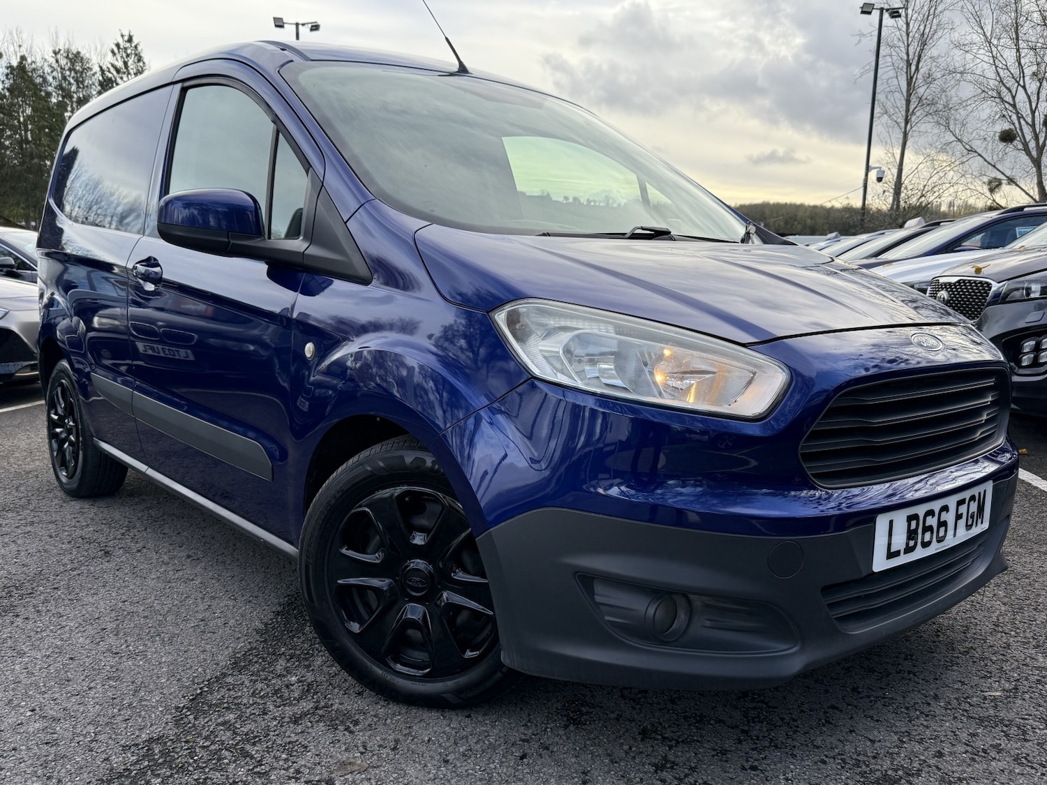 Used Ford Transit Courier 2016 for sale - 76446010: Photo 21