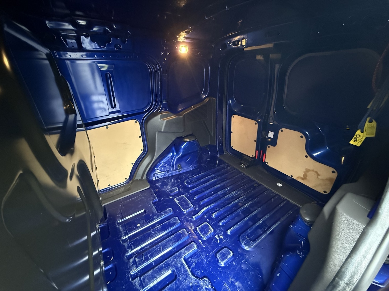 Used Ford Transit Courier 2016 for sale - 76446010: Photo 39