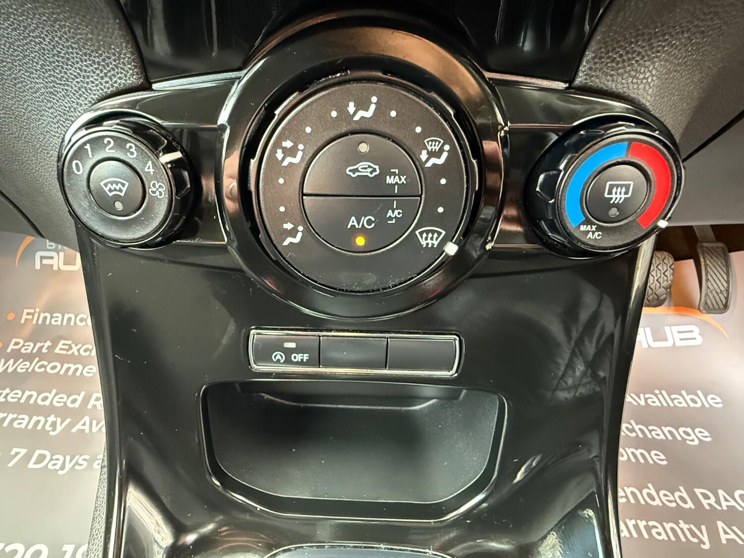 Used Ford Fiesta 2015 for sale - 76369356: Photo 41