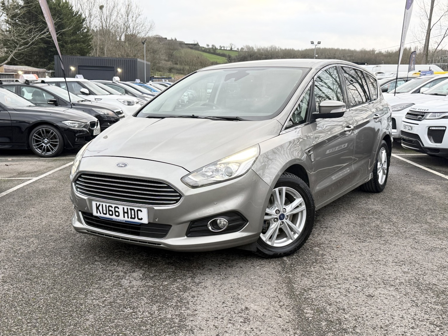 Used Ford S-Max 2016 for sale - 77073147: Photo 3