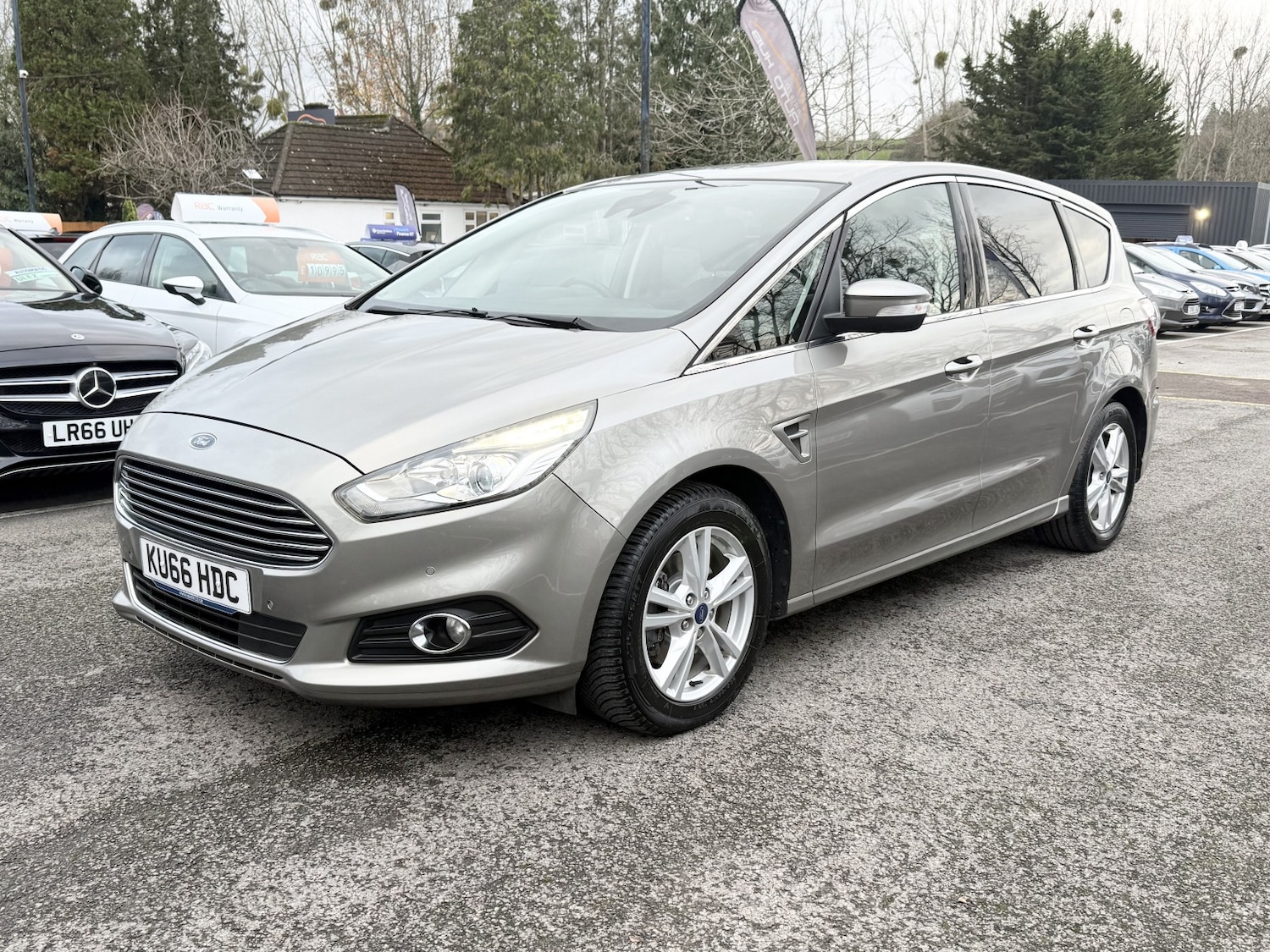 Used Ford S-Max 2016 for sale - 77073147: Photo 37