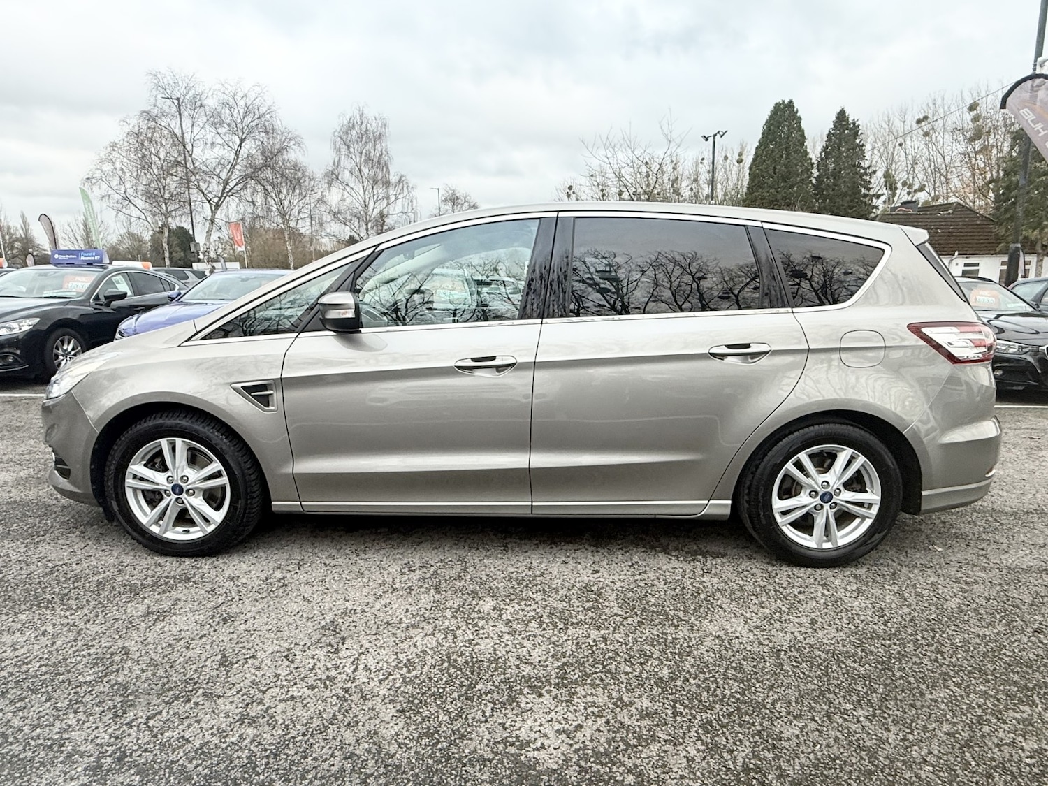 Used Ford S-Max 2016 for sale - 77073147: Photo 8