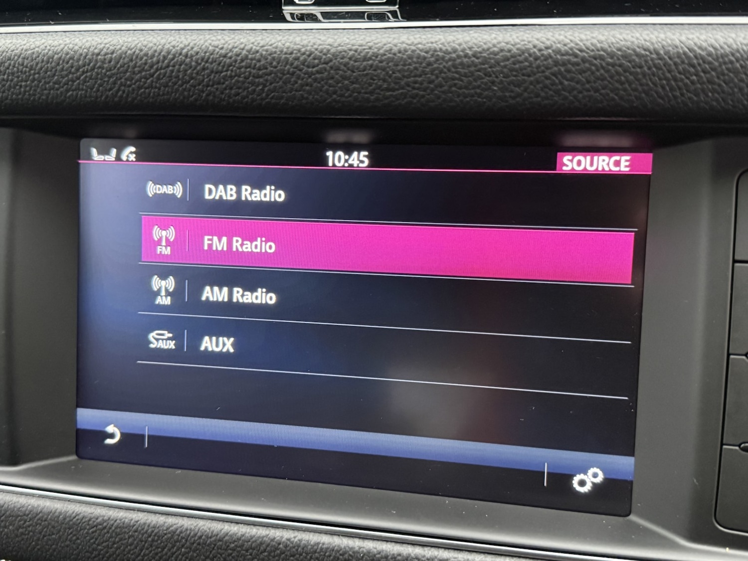 Used Jaguar XF 2017 for sale - 76982798: Photo 28