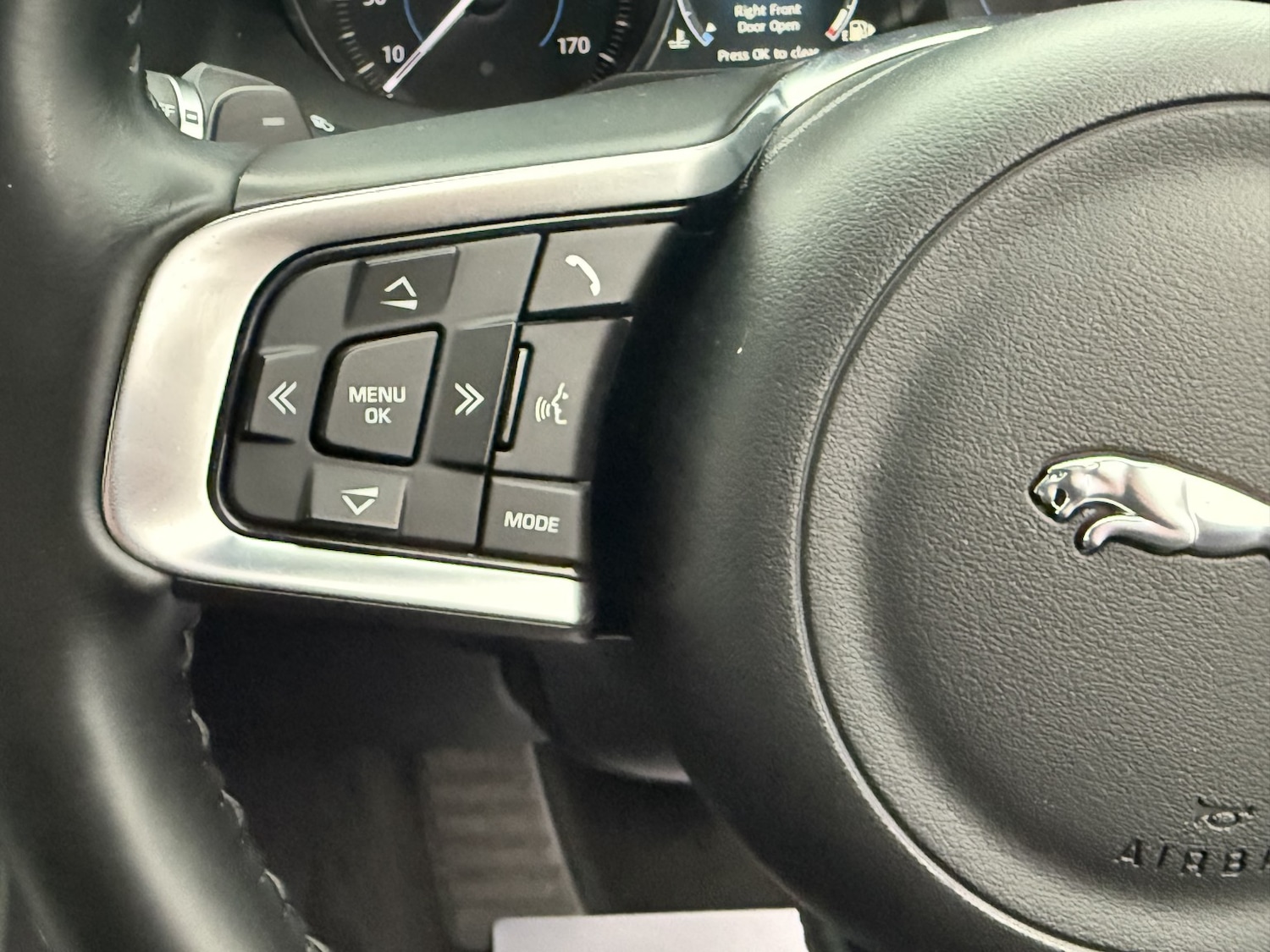 Used Jaguar XF 2017 for sale - 76982798: Photo 45