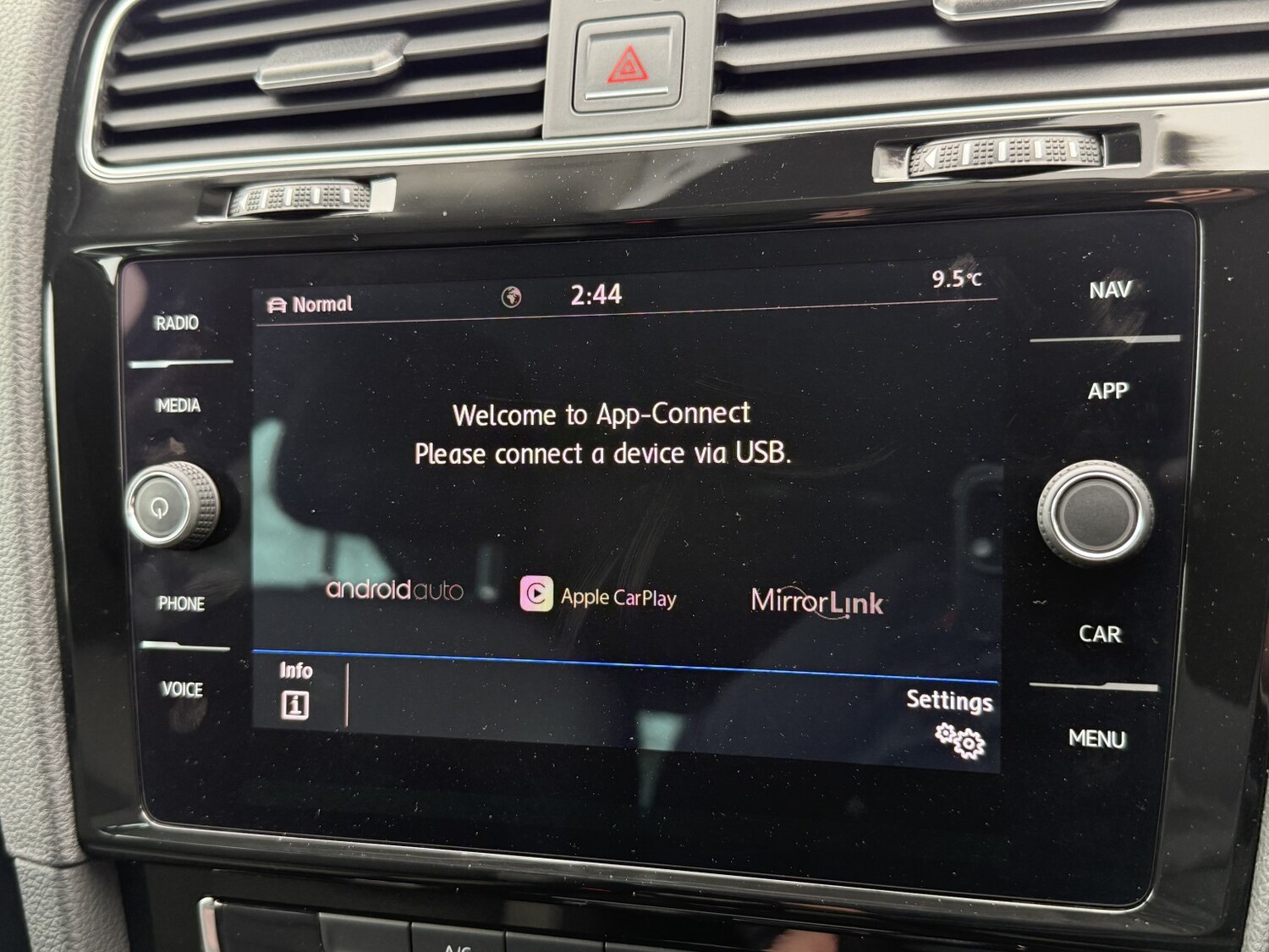 Used Volkswagen Golf 2017 for sale - 78057100: Photo 30