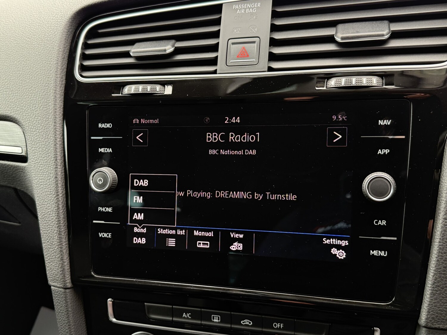 Used Volkswagen Golf 2017 for sale - 78057100: Photo 31