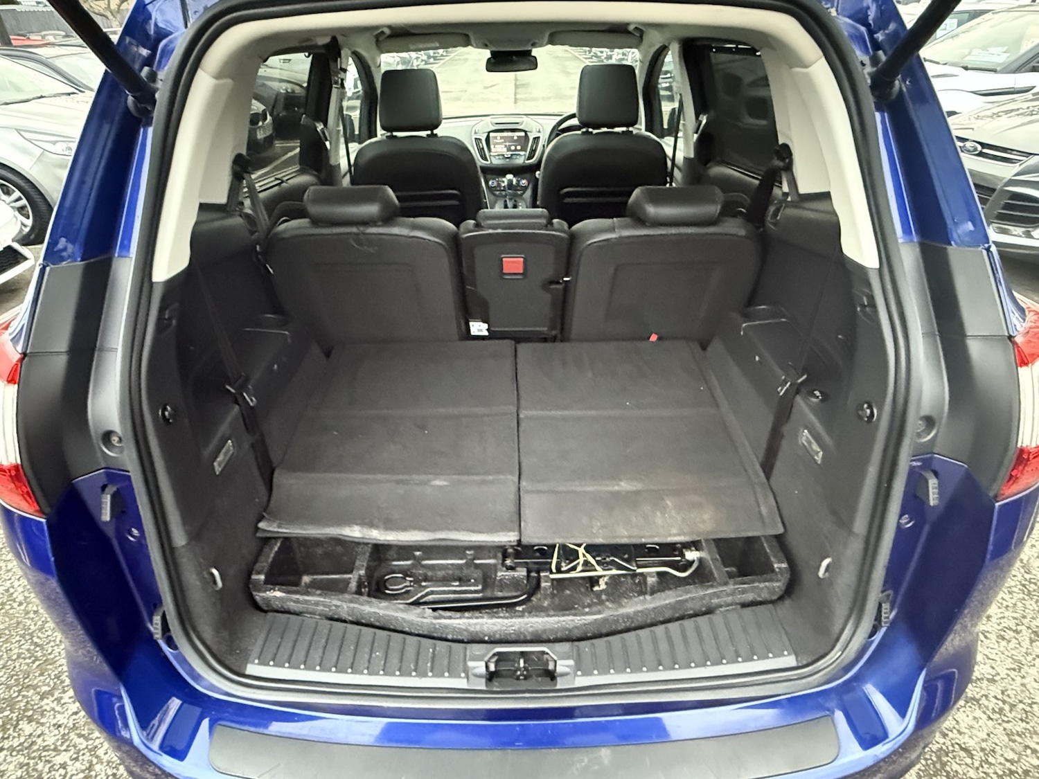 Used Ford Grand C-Max 2015 for sale - 76924303: Photo 16