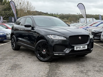 Used Jaguar F-Pace 2019 for sale - 78125118: Photo