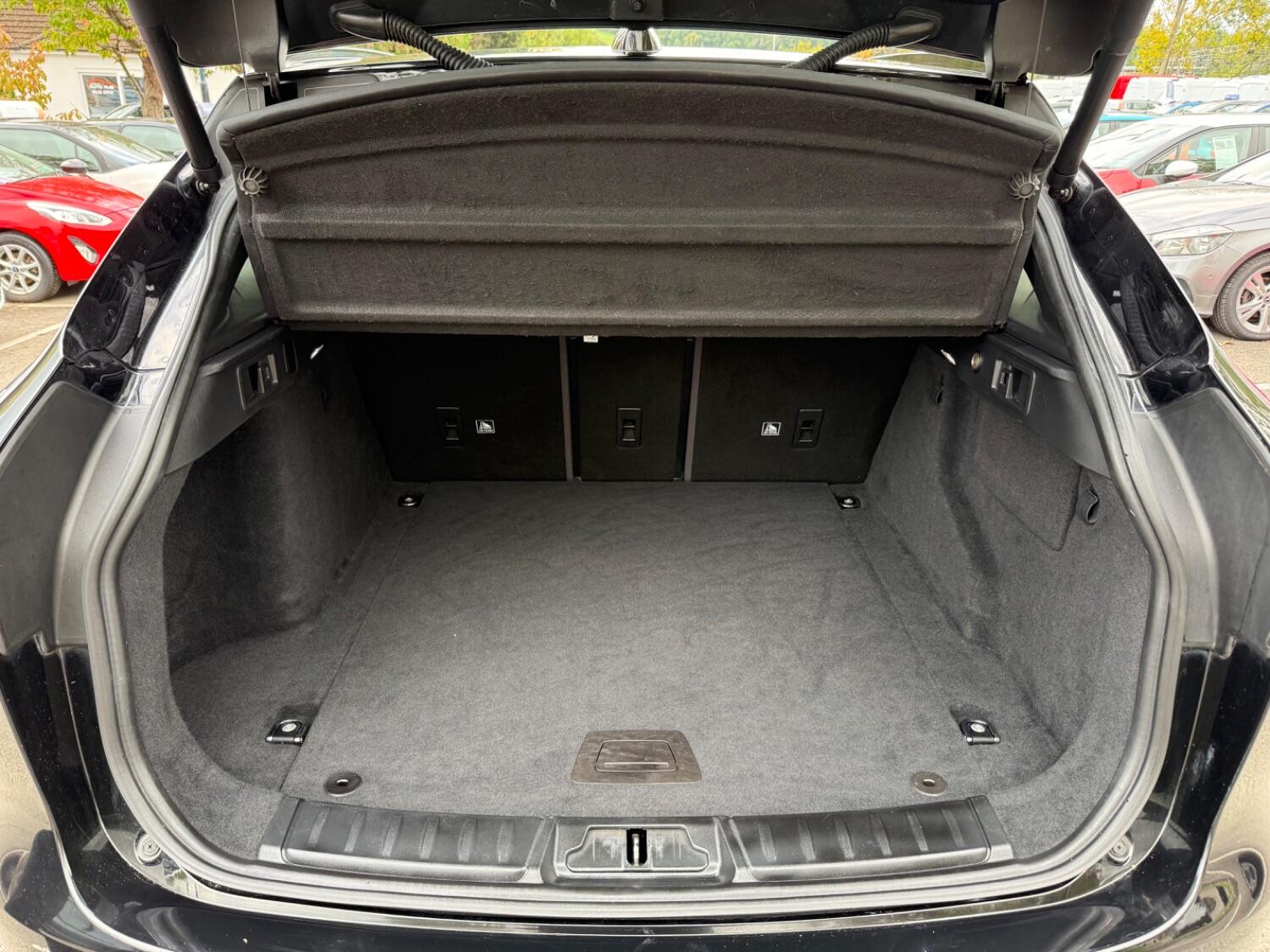 Used Jaguar F-Pace 2018 for sale - 76769504: Photo 16