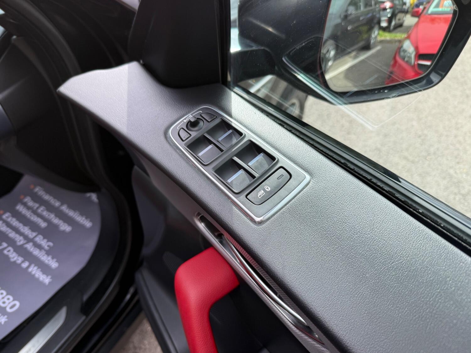 Used Jaguar F-Pace 2018 for sale - 76769504: Photo 48