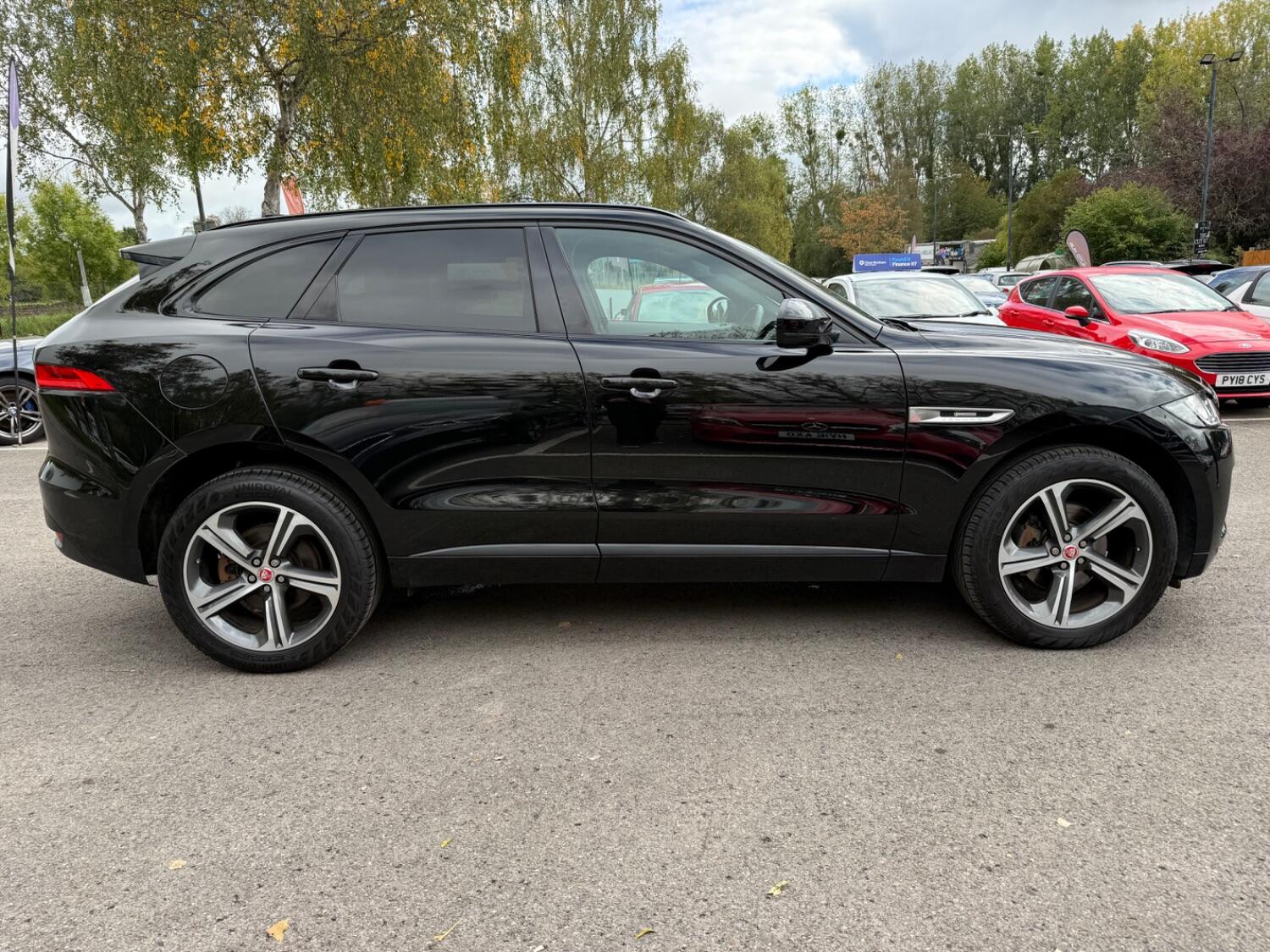 Used Jaguar F-Pace 2018 for sale - 76769504: Photo 6