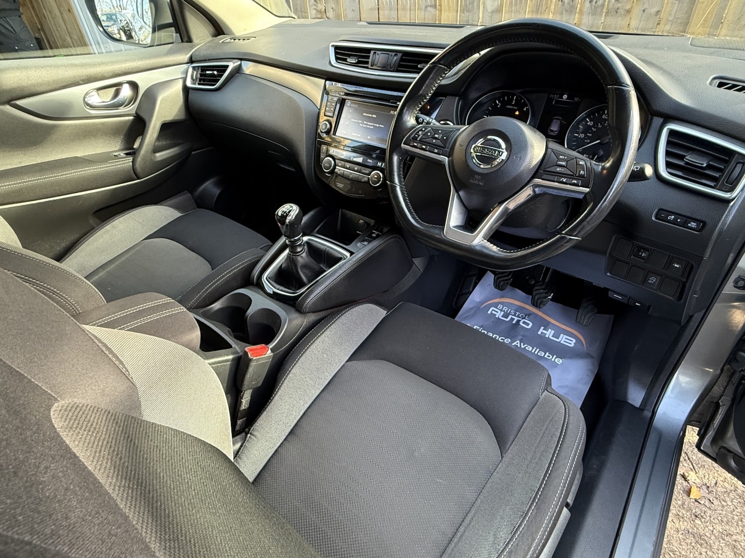 Used Nissan Qashqai 2017 for sale - 76521127: Photo 11