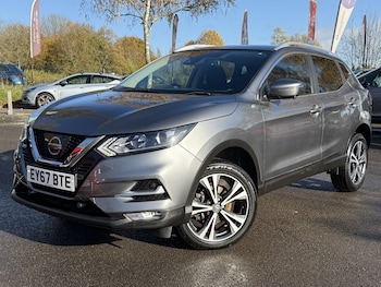 Used Nissan Qashqai 2017 for sale - 76521127: Photo