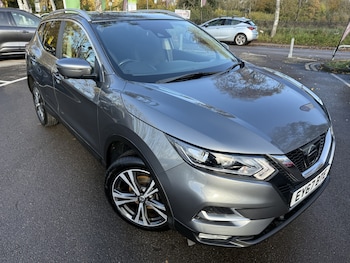 Used Nissan Qashqai 2017 for sale - 76521127: Photo